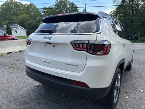 Used 2021 Jeep Compass Limited w/ Sun and Sound Group AWD/4WD image 13