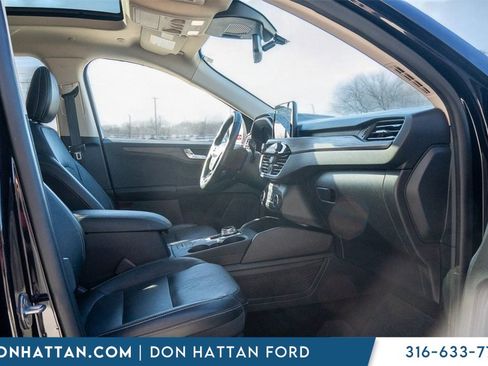 Used 2020 Ford Escape Titanium image 26