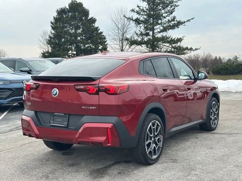 Certified 2025 BMW X2 xDrive28i image 7
