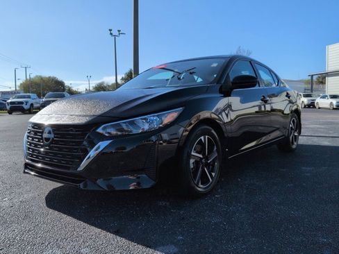 Used 2024 Nissan Sentra SV w/ All-Weather Package image 8