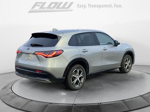 Used 2024 Honda HR-V EX-L image 9