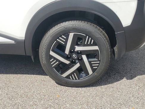 Certified 2026 Nissan Kicks SV FWD image 3