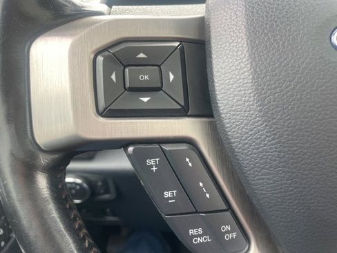 Used 2022 Ford F450 Platinum w/ FX4 Off-Road Package image 21