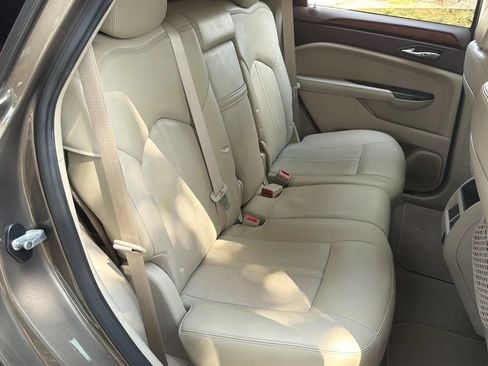 Used 2014 Cadillac SRX Luxury w/ Driver Awareness Package FWD image 26