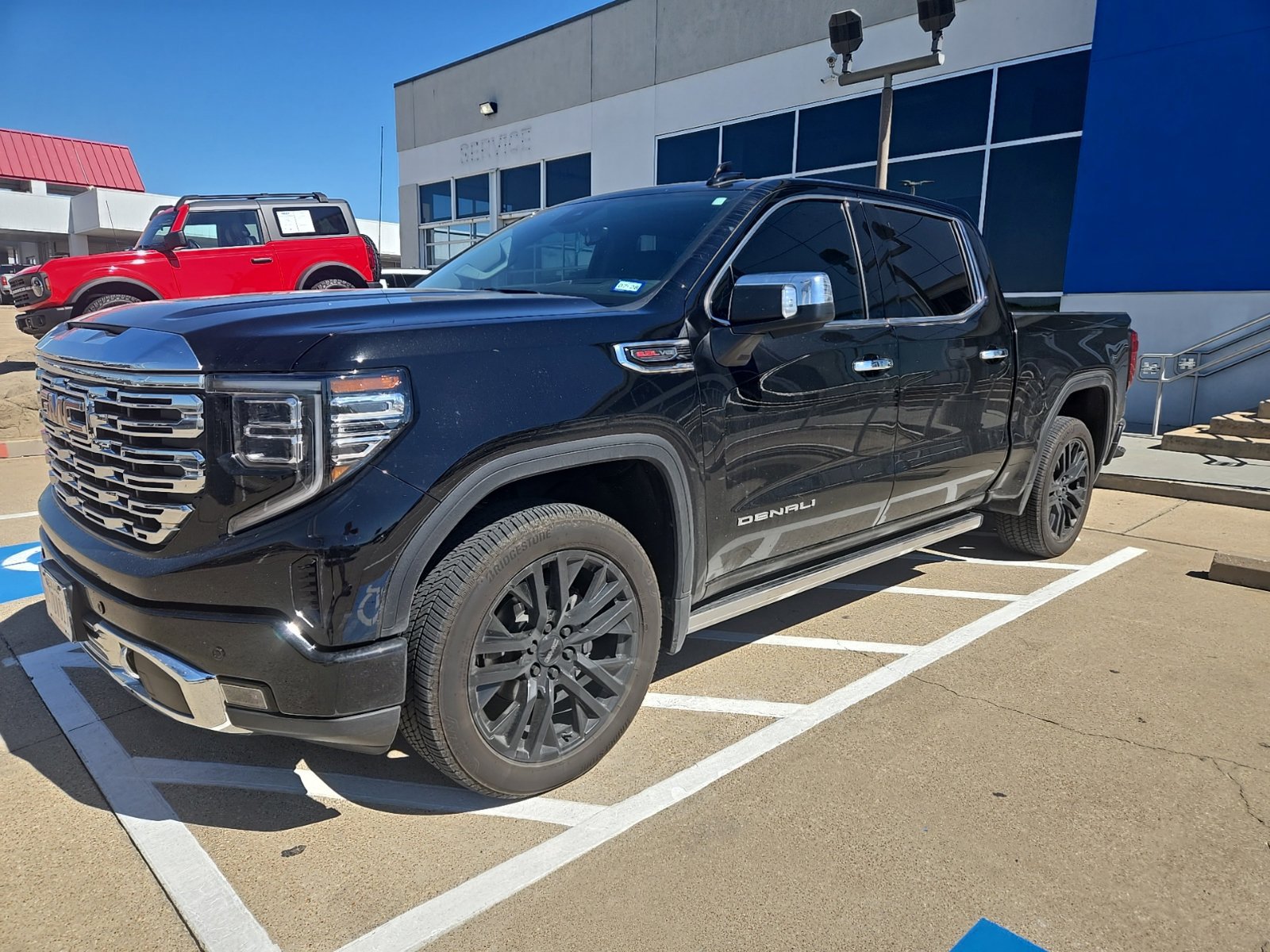 Used 2026 GMC Sierra 1500 Denali w/ Technology Package AWD/4WD image 2