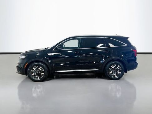 Certified 2023 Kia Sorento EX FWD image 4