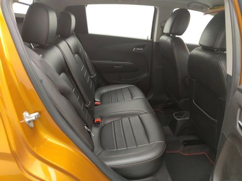 Used 2018 Chevrolet Sonic Premier image 19