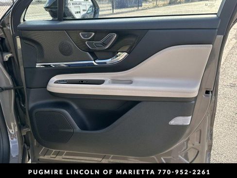 New 2026 Lincoln Corsair Grand Touring w/ Rear Removable Package Tray image 14