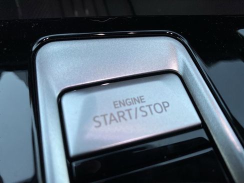 New 2026 Volkswagen Atlas Cross Sport SEL Premium R-Line image 22