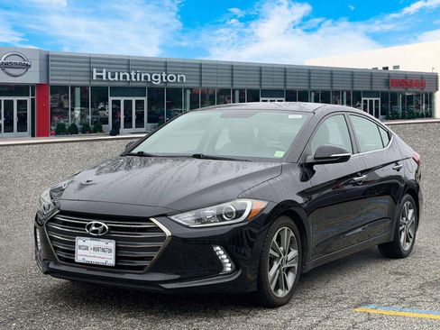 Used 2017 Hyundai Elantra Limited FWD image 2