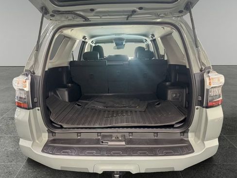 Used 2022 Toyota 4Runner Trail Special Edition AWD/4WD image 15