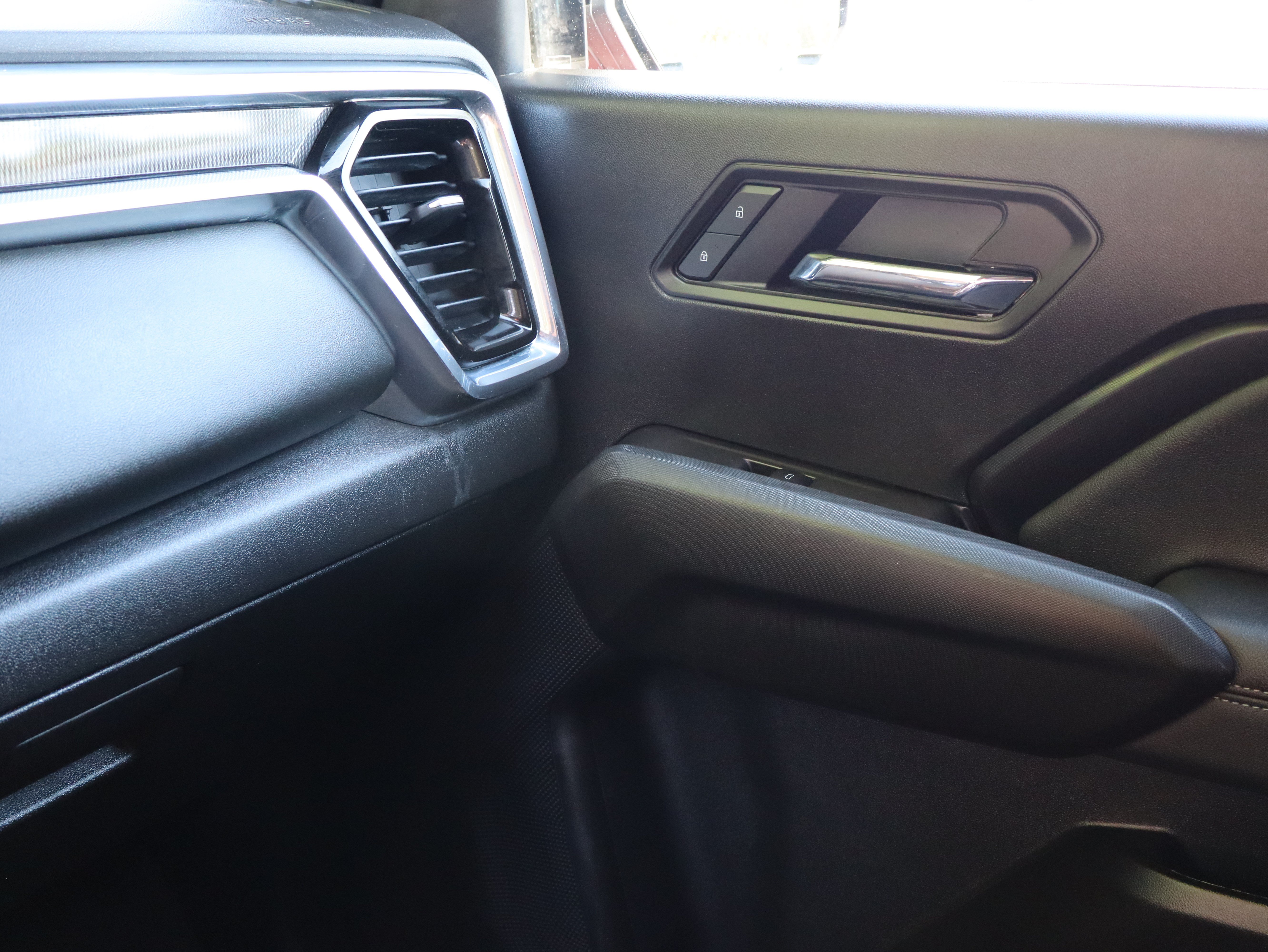 Used 2025 GMC Canyon Elevation w/ Convenience Package RWD image 41