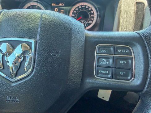 Used 2017 RAM 1500 Express RWD image 13
