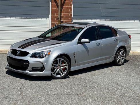 Used 2017 Chevrolet SS RWD image 8