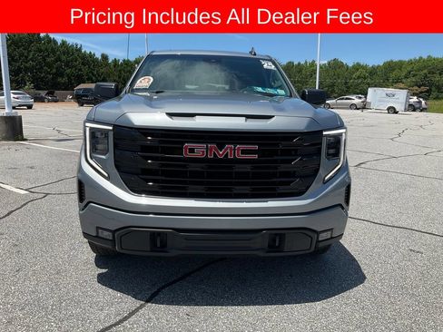 Used 2025 GMC Sierra 1500 Elevation AWD/4WD image 2
