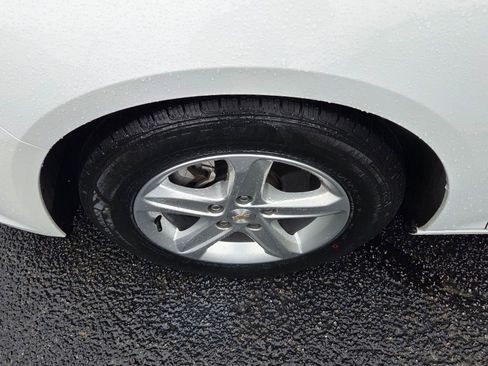 Used 2024 Chevrolet Malibu LT image 18