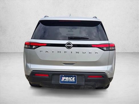 Used 2025 Nissan Pathfinder SV FWD image 6
