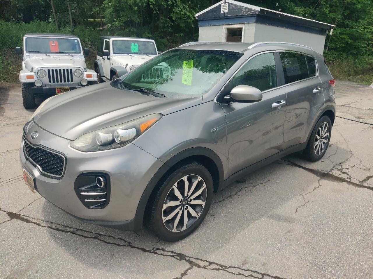 Used 2017 Kia Sportage EX AWD/4WD image 2