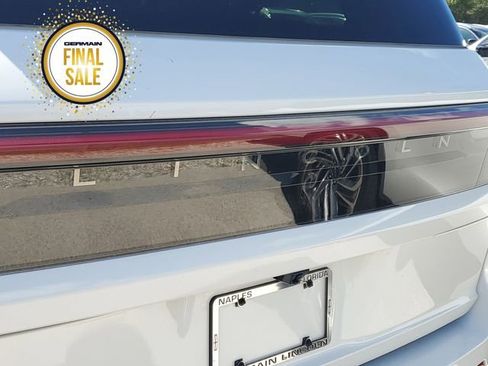 New 2025 Lincoln Navigator Black Label image 14