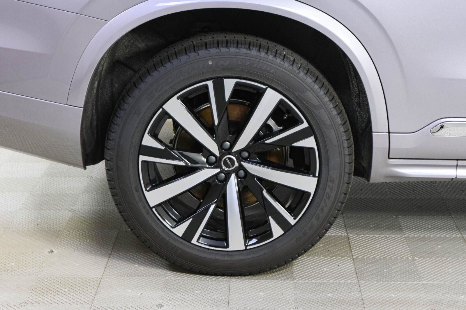New 2026 Volvo XC90 T8 Core w/ Protection Package Premier AWD/4WD image 38