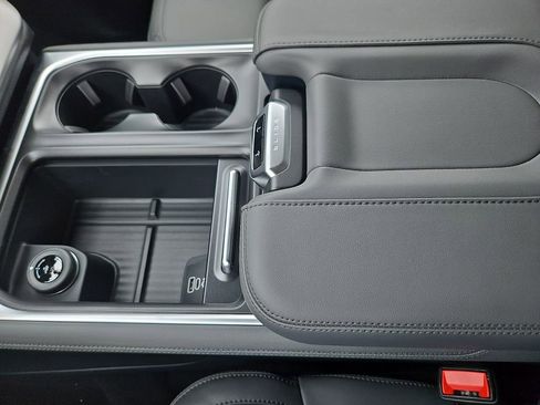 New 2026 Ford Expedition Active RWD image 28