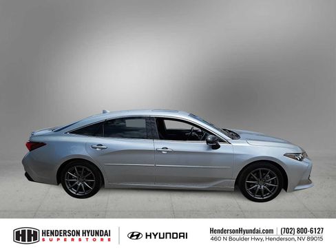 Used 2020 Toyota Avalon XSE w/ Carpet Mat Package FWD image 9
