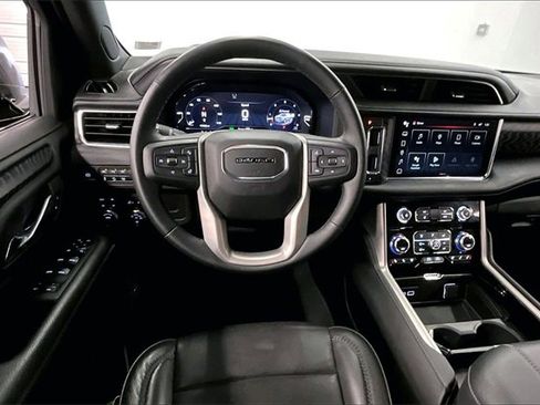 Used 2023 GMC Yukon Denali w/ LPO, Floor Liner Package image 5