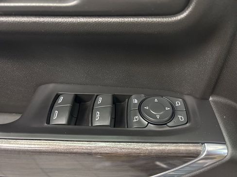 Used 2020 Chevrolet Silverado 1500 LTZ w/ LTZ Texas Edition AWD/4WD image 26