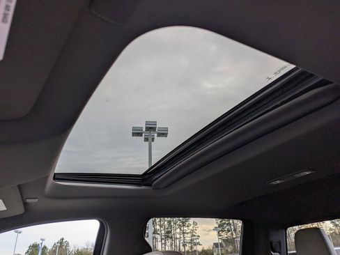 Used 2019 Chevrolet Silverado 1500 LTZ w/ LTZ Premium Package image 22