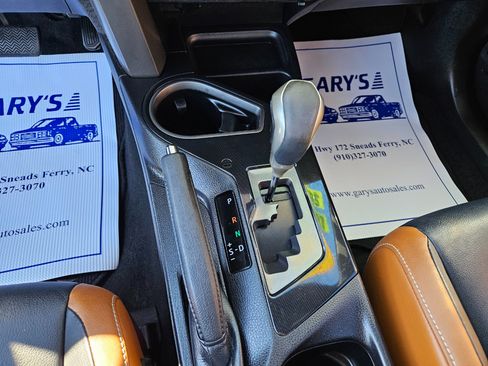 Used 2016 Toyota RAV4 SE image 20