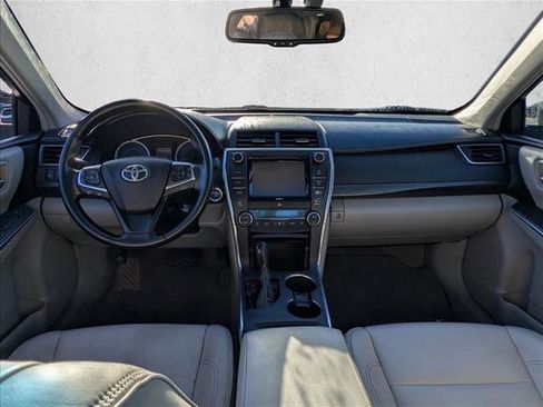 Used 2016 Toyota Camry XLE image 14