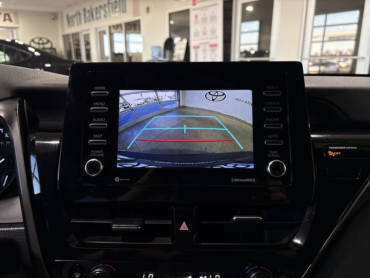 Used 2023 Toyota Camry SE FWD image 18