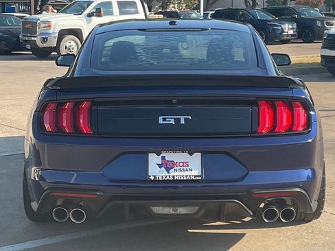 Used 2019 Ford Mustang GT RWD image 5