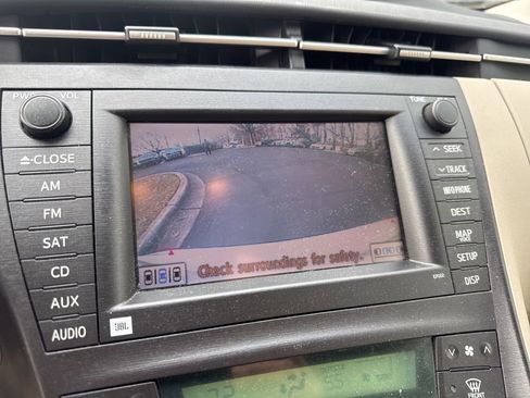 Used 2011 Toyota Prius Five image 5