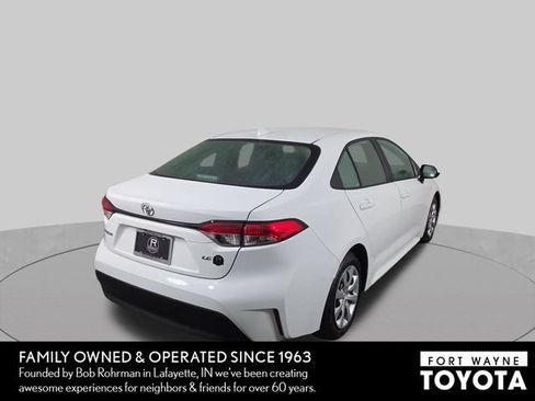 Used 2024 Toyota Corolla LE FWD image 7