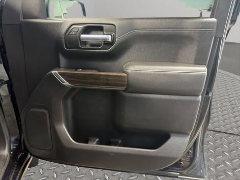 Used 2021 Chevrolet Silverado 1500 LT AWD/4WD image 20