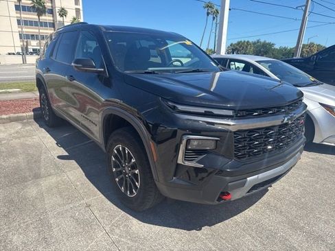 Used 2024 Chevrolet Traverse Z71 image 5