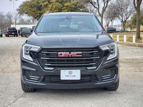 Certified 2023 GMC Terrain SLE w/ Driver Convenience Package image 2