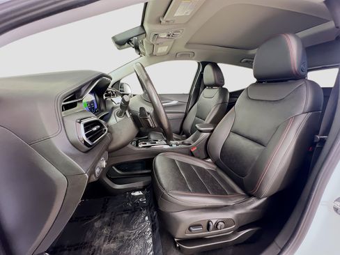 Used 2023 Chevrolet Bolt EUV Premier w/ Sun & Sound Package image 22