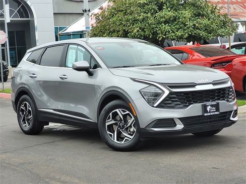 Used 2024 Kia Sportage LX image 2