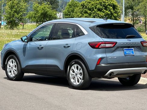 Used 2024 Ford Escape Active AWD/4WD image 5