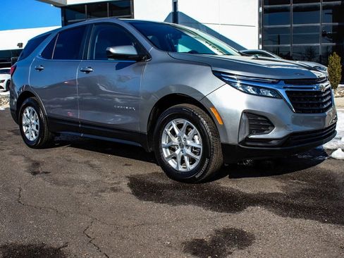 Used 2024 Chevrolet Equinox LT AWD/4WD image 3