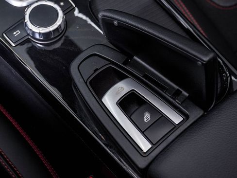 Used 2020 Mercedes-Benz SLC 43 AMG image 30