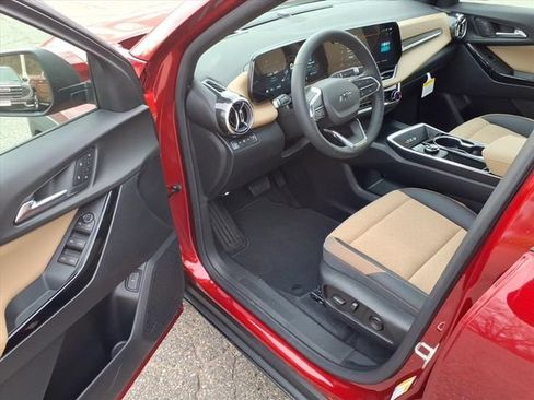 New 2026 Chevrolet Equinox ACTIV w/ Convenience Package III AWD/4WD image 9