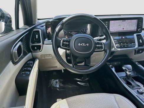 Used 2022 Kia Sorento S FWD image 23