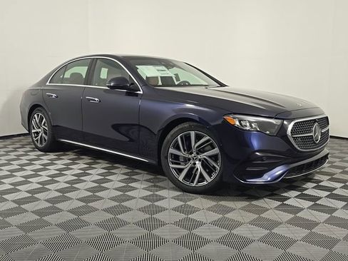 New 2026 Mercedes-Benz E 350 4MATIC Sedan image 9