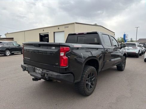 Used 2024 Chevrolet Silverado 1500 LT Trail Boss w/ Convenience Package II image 8