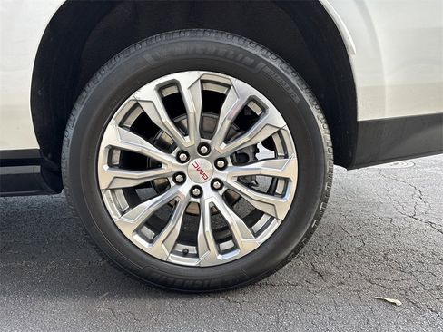 Used 2022 GMC Yukon XL Denali image 20