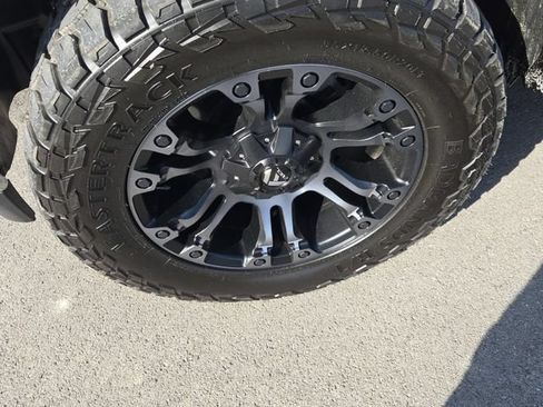 Used 2019 RAM 1500 Limited AWD/4WD image 3
