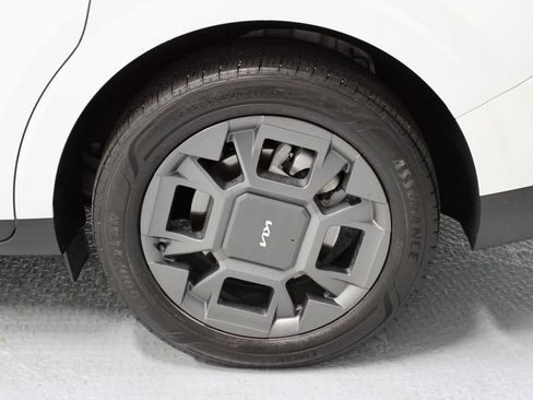 Used 2026 Kia Carnival EX FWD image 20